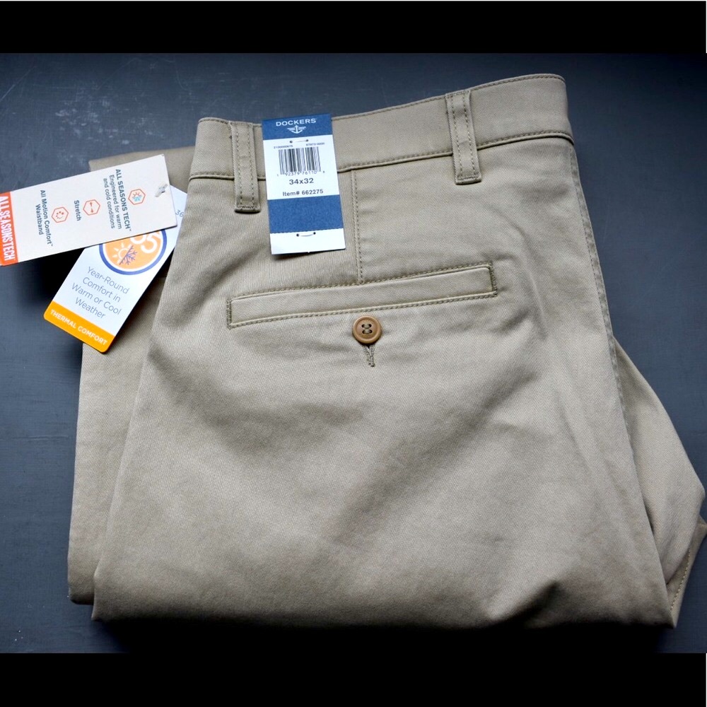 NWT Dockers Straight Fit Signature Khakis - Picture 1 of 10